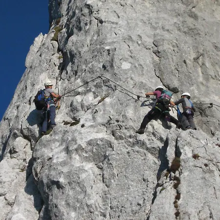 Kachelofenwohnung Poelzleitner アパート アンベルク・イム・ランマータール