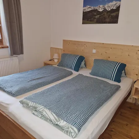 Kachelofenwohnung Poelzleitner Апартаменты Аннаберг-им-Ламмерталь