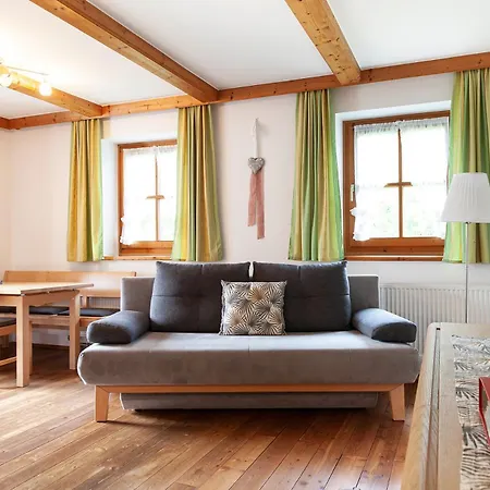 Kachelofenwohnung Poelzleitner Апартаменты *
